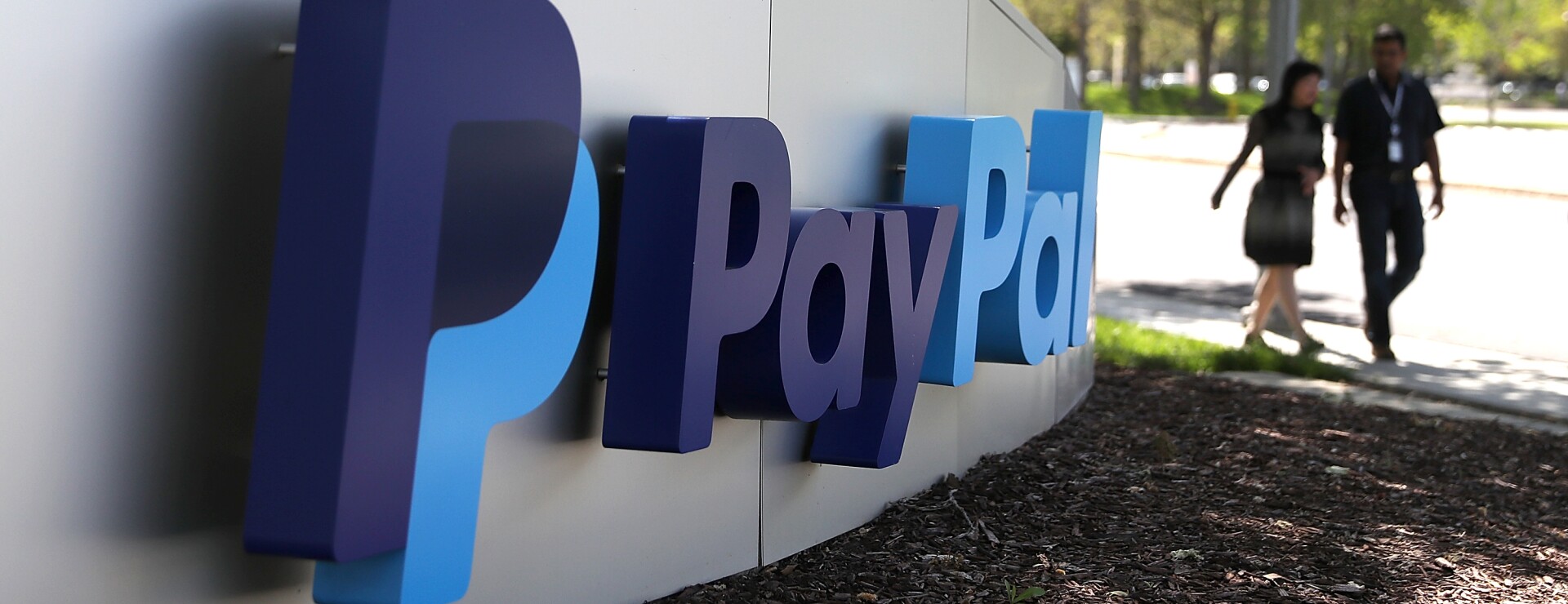 EBay, PayPal Lobby as Online Transaction Reporting Debate Rages